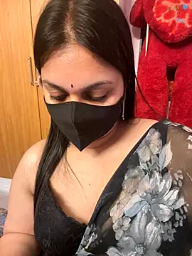 Snapshot of Akhi_Akshaya chatting on 11.22.25 Akhi Akshaya online show from 11.22.25