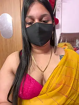 Snapshot of Akhi_Akshaya chatting on 11.30.25 Akhi Akshaya online show from 11.30.25