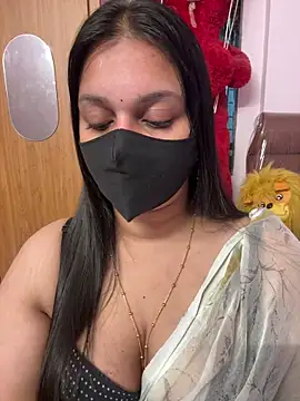 Snapshot of Akhi_Akshaya chatting on 12.03.25 Akhi Akshaya online show from 12.03.25