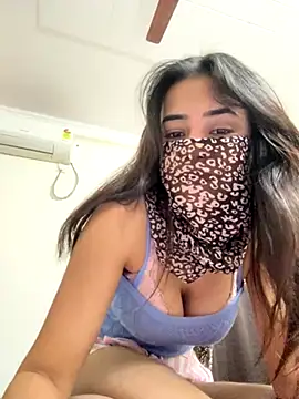 Kirti Mittal online show from 11.17.25