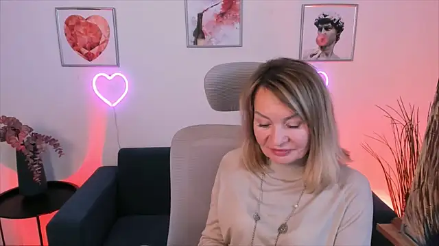 RosalindaFortuna online show from 01.09.25