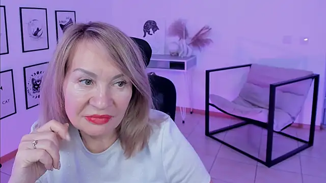 RosalindaFortuna online show from 01.21.25