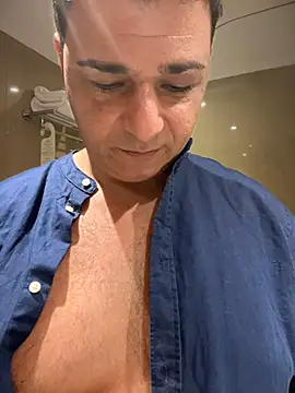 SecretlyDD online show from 02.25.25