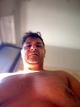 SecretlyDD online show from 09.28.25