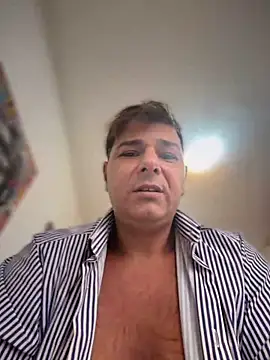 SecretlyDD online show from 04.13.26