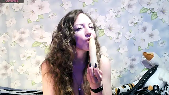 KattyLuuu online show from 02.03.25