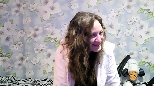 KattyLuuu online show from 02.06.25