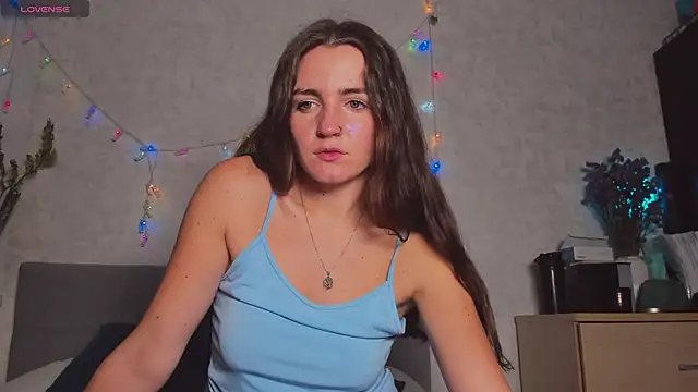 Paige coyness online show from 12.23.24