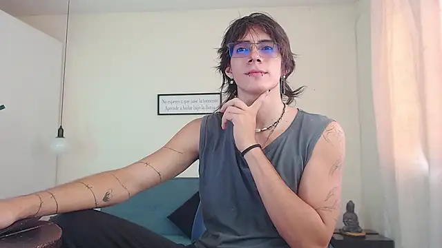 Snapshot of andreey50 chatting on 03.13.25 andreey50 online show from 03.13.25