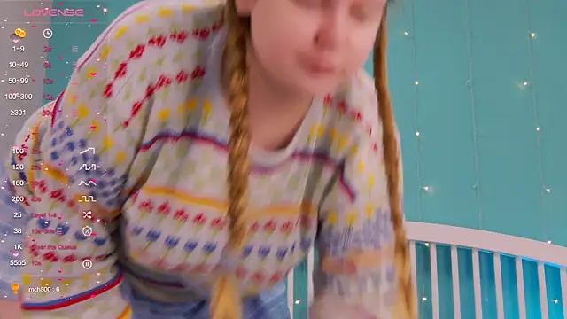 Snapshot of Ellie_Wellie chatting on 11.20.25 Ellie Wellie online show from 11.20.25