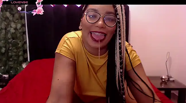 AmyBriiggs online show from 03.03.25