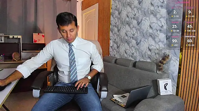 Hideintheoffice online show from 02.16.26