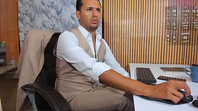 Hideintheoffice online show from 03.30.26