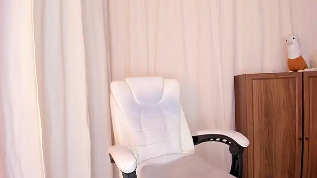 Maddy bennet online show from 01.17.25