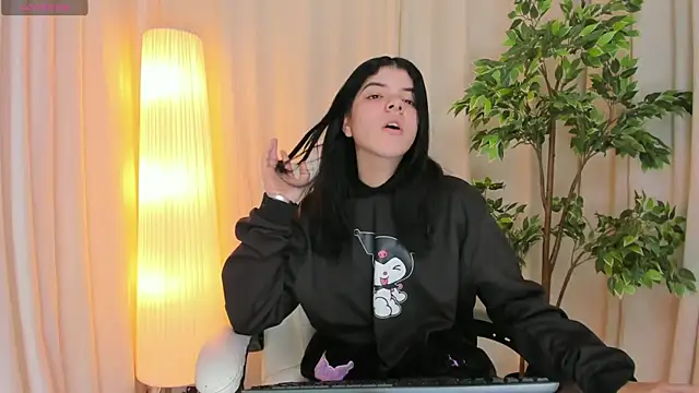 Maddy bennet online show from 03.06.25