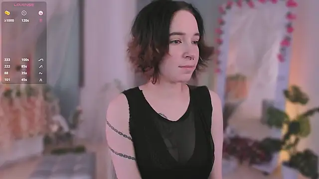 Snapshot of lilithlunna chatting on 03.13.25 lilithlunna online show from 03.13.25