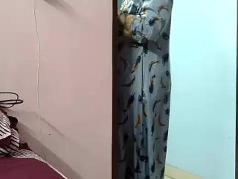 Housewife12 online show from 03.07.25