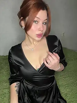 Snapshot of AmmyRich1 chatting on 09.25.25 AmmyRich1 online show from 09.25.25