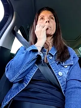 sansan2411 online show from 10.18.25