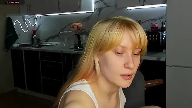 Sweet white chocolate online show from 03.02.26