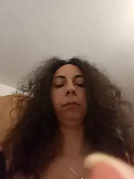 Snapshot of naughty69curls chatting on 04.19.26 naughty69curls online show from 04.19.26