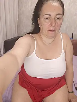 Snapshot of HairyVicky chatting on 09.15.25 HairyVicky online show from 09.15.25