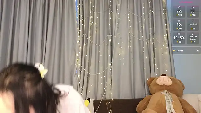 queenasian online show from 12.18.24