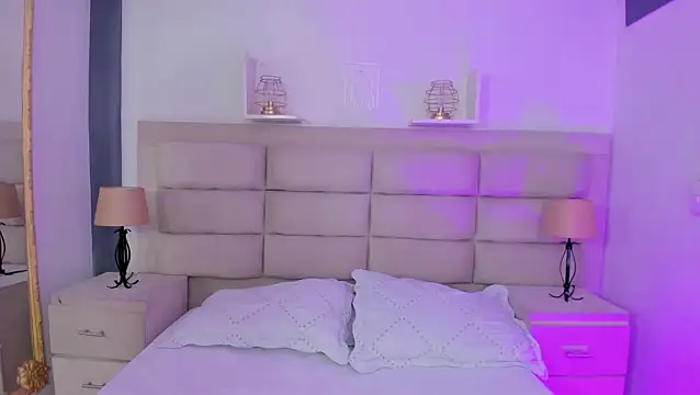 RoseCassie online show from 02.12.25