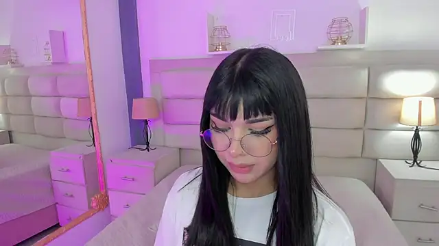 RoseCassie online show from 02.19.25