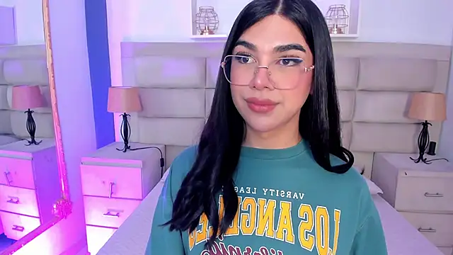 RoseCassie online show from 09.25.25