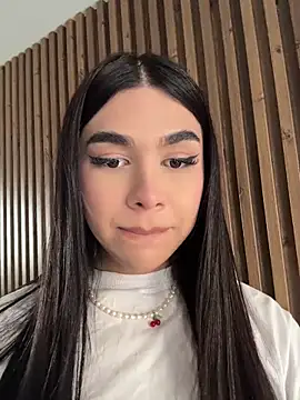 RoseCassie online show from 04.16.26