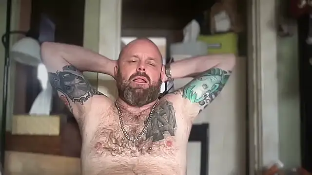 Snapshot of Thickirishcock850 chatting on 02.28.26 Thickirishcock850 online show from 02.28.26