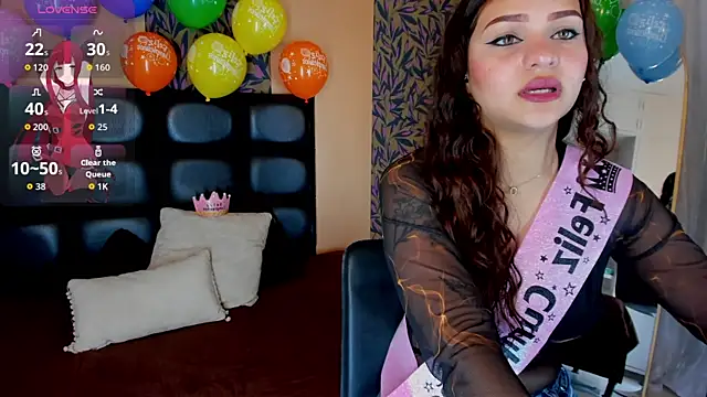 Snapshot of hinata_itachi chatting on 11.12.25 hinata itachi online show from 11.12.25