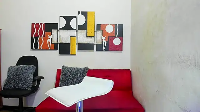 Mariana 16  online show from 02.06.25