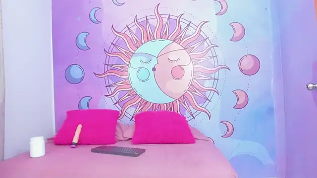 Mariana 16  online show from 09.10.25