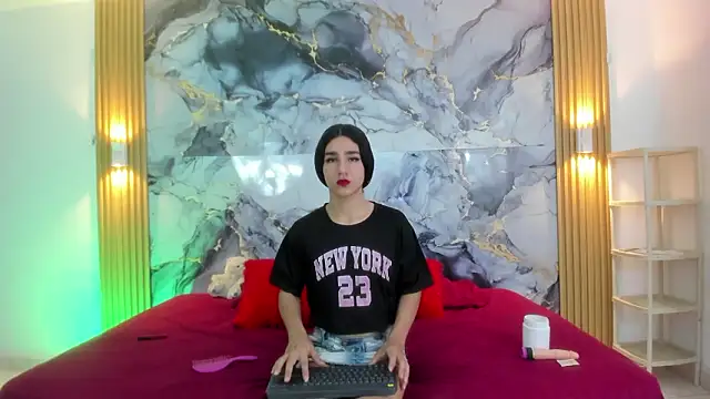 Mariana 16  online show from 02.04.26