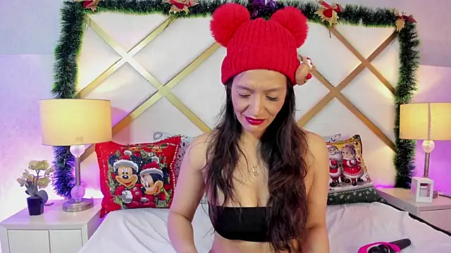 AmyRox  online show from 12.17.25