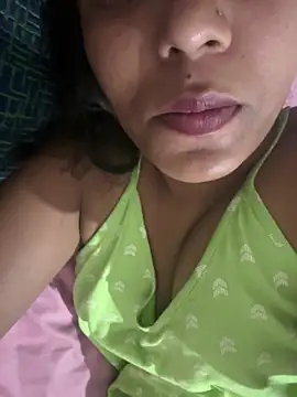 Snapshot of priyadevi17 chatting on 02.22.25 priyadevi17 online show from 02.22.25