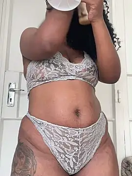 beverlyxxxx online show from 03.13.25