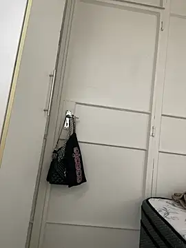 beverlyxxxx online show from 03.19.25