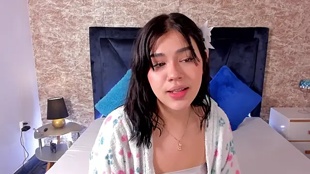 Lily Woodz online show from 03.09.25