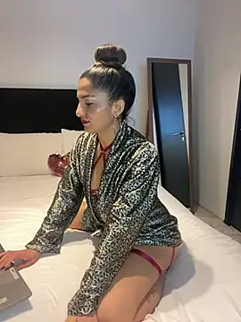 Snapshot of AlejandritaMilano chatting on 03.21.26 AlejandritaMilano online show from 03.21.26