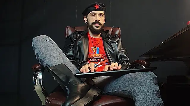 Snapshot of AxelColton chatting on 01.21.25 AxelColton online show from 01.21.25