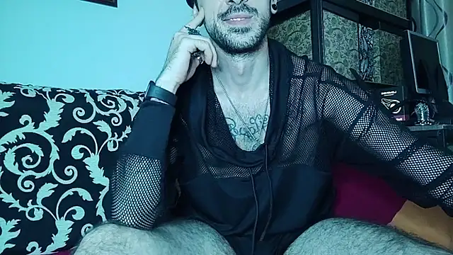 Snapshot of AxelColton chatting on 09.14.25 AxelColton online show from 09.14.25