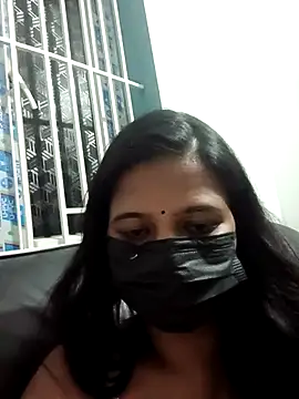 Snapshot of Tamil_Sanjana_ chatting on 02.15.26 Tamil Sanjana online show from 02.15.26