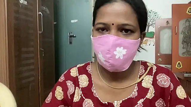 Snapshot of Tamil_Sanjana_ chatting on 07.05.26 Tamil Sanjana online show from 07.05.26