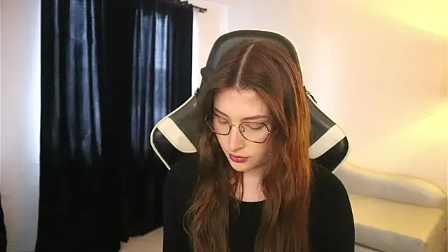 Daisha Riley online show from 11.24.25