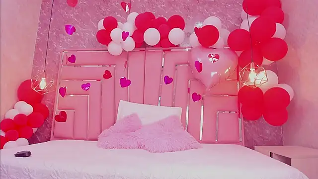 SEXY HOTTIE   online show from 02.24.25