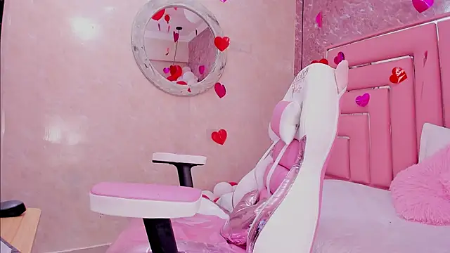 SEXY HOTTIE   online show from 02.25.25