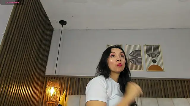 Snapshot of PerlaPreciosa chatting on 07.19.26 PerlaPreciosa online show from 07.19.26